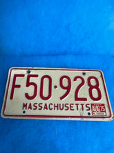 Load image into Gallery viewer, 928 Plates