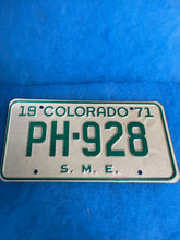 Load image into Gallery viewer, 928 Plates