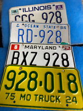 Load image into Gallery viewer, 928 Plates