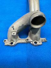 Load image into Gallery viewer, #4 928 32V 5.0L U.S. Intake Runner Cylinder #3 &amp; #7
