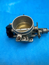 Load image into Gallery viewer, #19 928 32V Throttle Body
