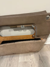Load image into Gallery viewer, #6 928 Passengers / Right Door Panel 6R
