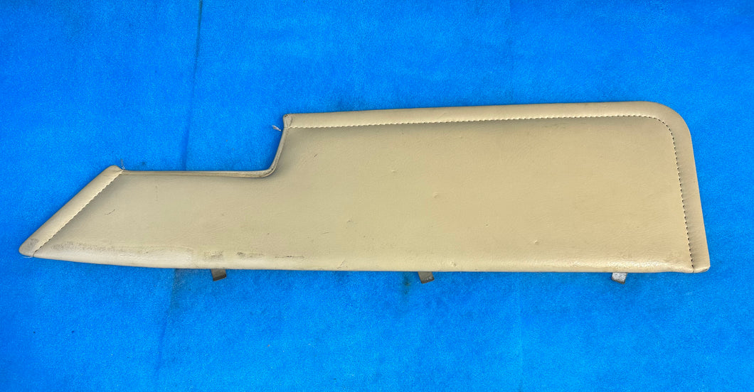 #15-3R 928 Door Panel Insert Passenger (Light-Grey)