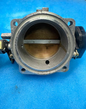 Load image into Gallery viewer, #19 928 32V Throttle Body
