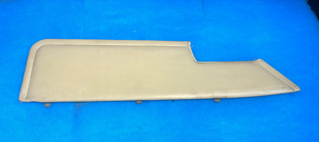 #15-4L 928 Door Panel Insert Driver (light tan)