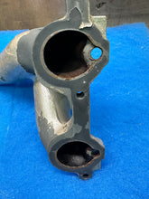 Load image into Gallery viewer, #6 928 32V 5.0L U.S. Intake Runner Cylinders #4 &amp; #8
