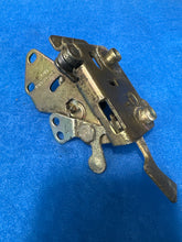 Load image into Gallery viewer, #17 928 Door Lock Inner Part
