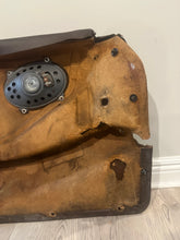 Load image into Gallery viewer, #6 928 Passengers / Right door Panel 5R
