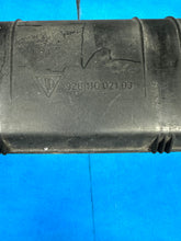 Load image into Gallery viewer, #11-6 928 Upper Air Cleaner Lid 78-84
