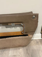 Load image into Gallery viewer, #6 928 Passengers / Right Door Panel 6R
