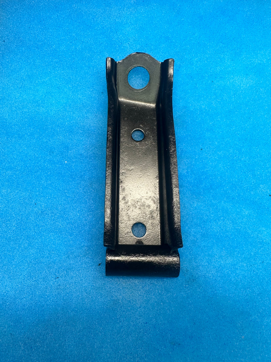 #7 928 Left / Drivers Subframe Bracket