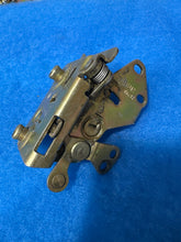 Load image into Gallery viewer, #17 928 Door Lock Inner Part

