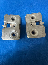 Load image into Gallery viewer, #19 928 Door Latch
