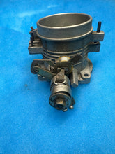 Load image into Gallery viewer, #19 928 32V Throttle Body
