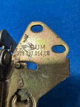 Load image into Gallery viewer, #17 928 Door Lock Inner Part
