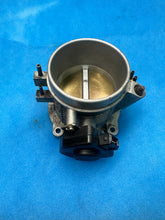 Load image into Gallery viewer, #19 928 32V Throttle Body
