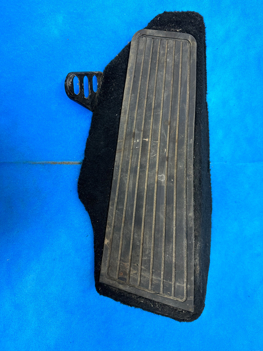 #7-1 928 Dead Pedal Foot Rest