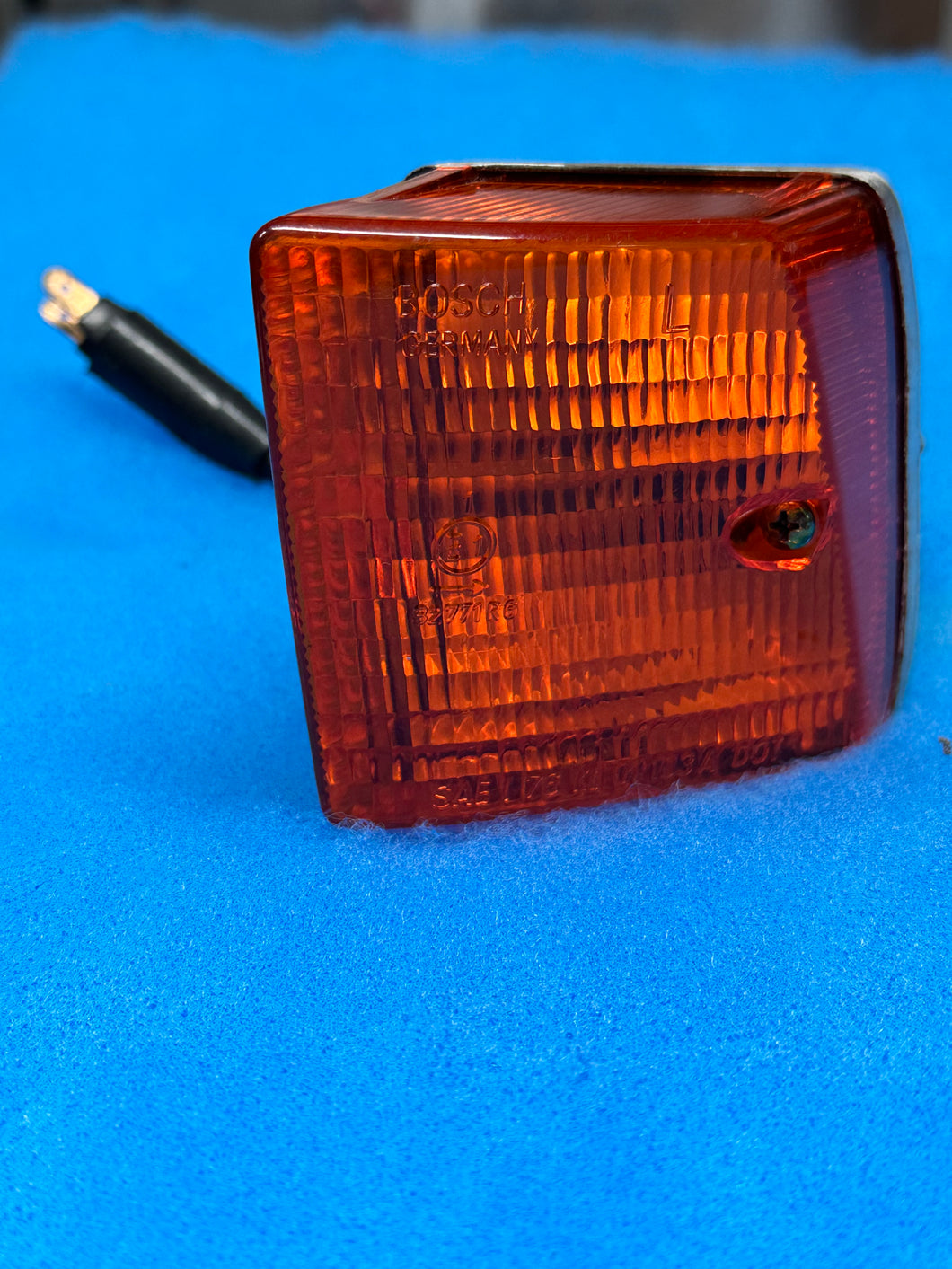 #16 928 Turn Signal Complete