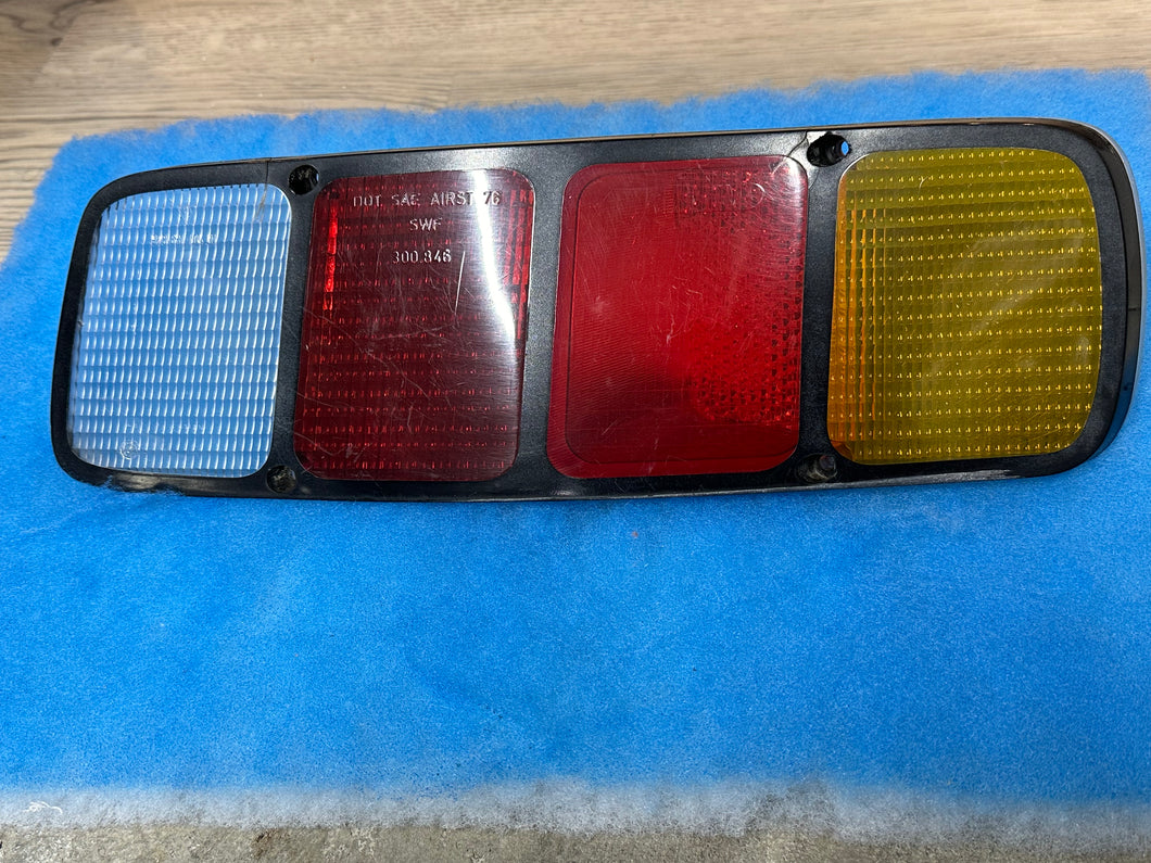 #2R Used3 Right / Passengers Tail Light