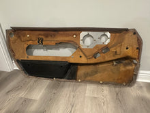 Load image into Gallery viewer, #6 928 Passengers / Right door Panel 3R
