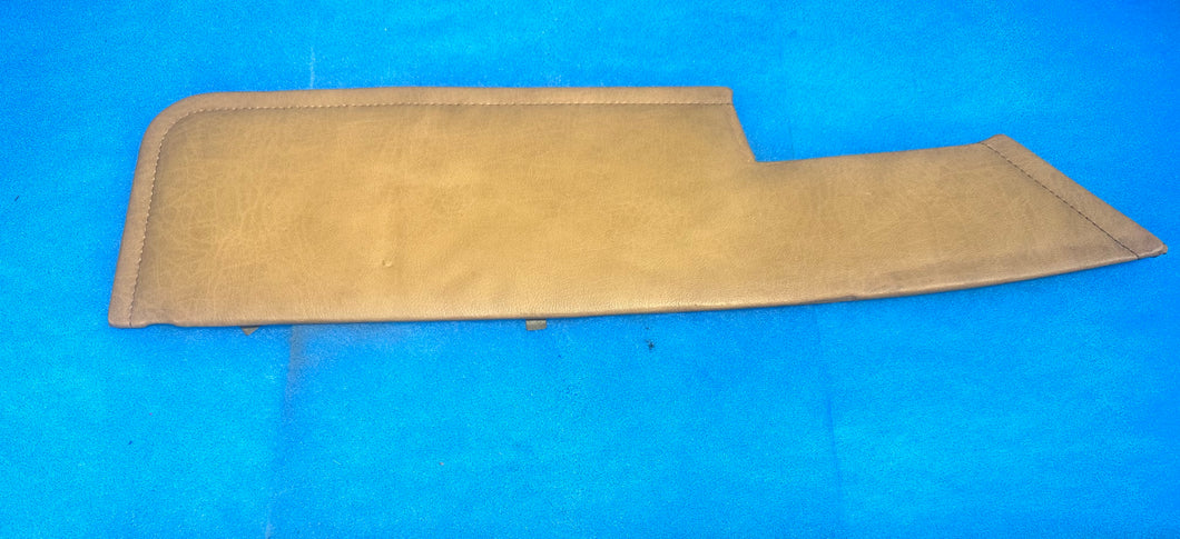 #15-3L 928 Door Panel Insert Driver (Medium Tan)