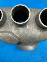 Load image into Gallery viewer, #1-2 928 Intake Manifold Plenum
