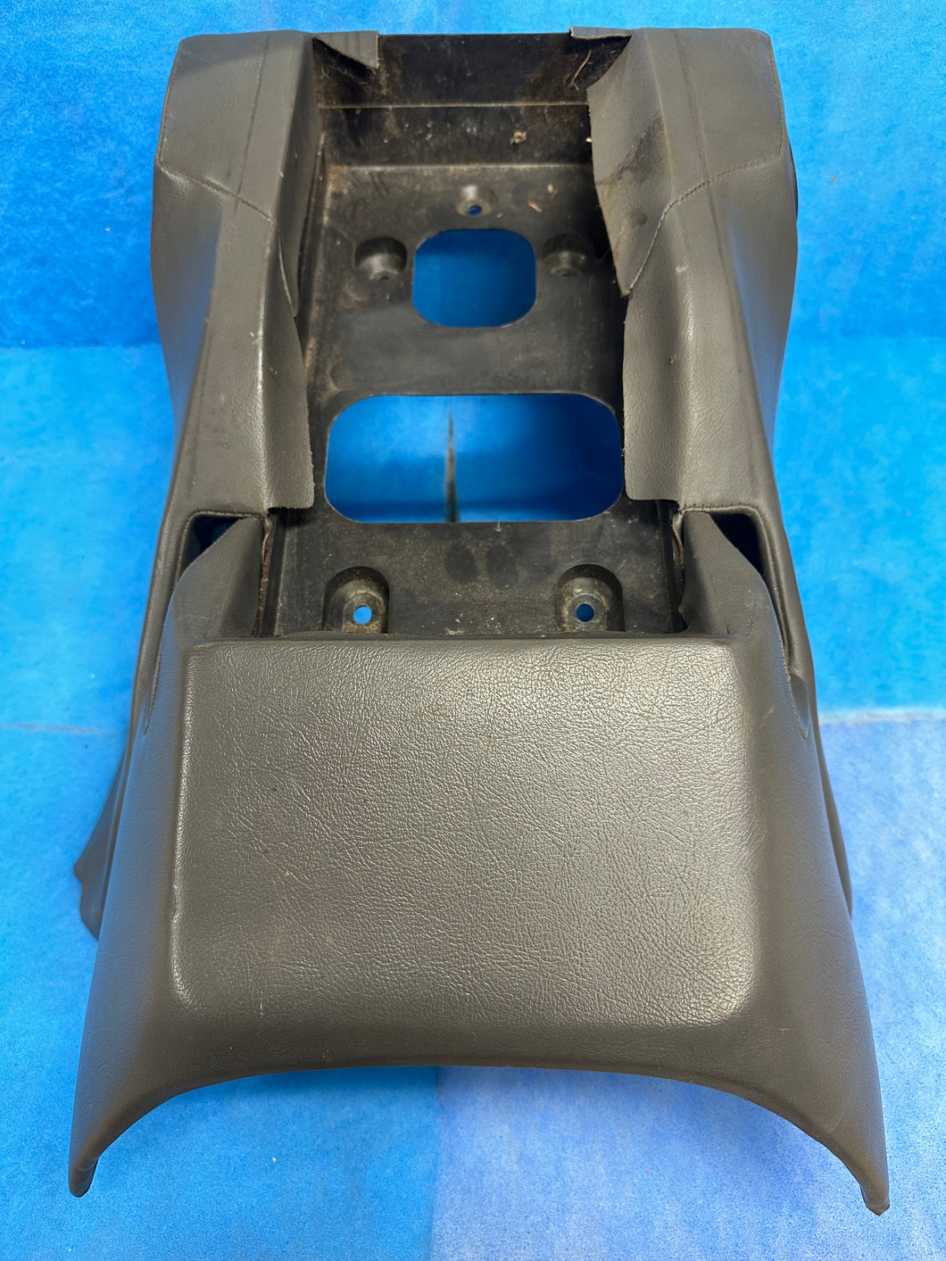 #1B 928 Rear Center Console Armrest