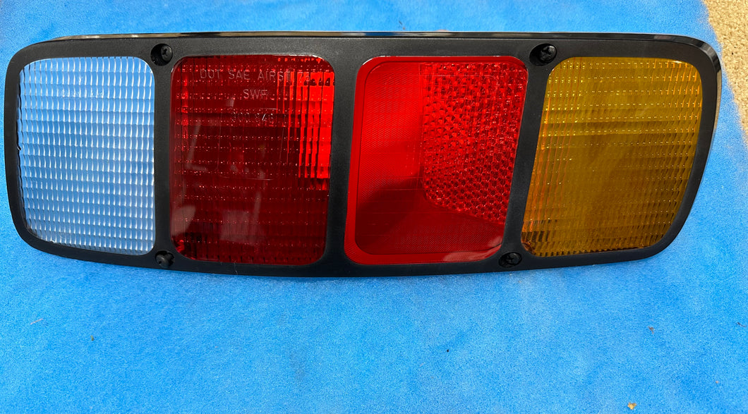 #2R 928 Right / Passengers Tail Light