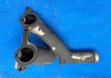 Load image into Gallery viewer, #5 928 32V 5.0L U.S. Intake Runner Cylinder #2 &amp; #6
