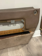 Load image into Gallery viewer, #6 928 Passengers / Right door Panel 3R
