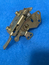 Load image into Gallery viewer, #17 928 Door Lock Inner Part
