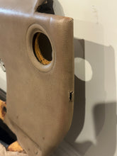 Load image into Gallery viewer, #6 928 Passengers / Right Door Panel 6R
