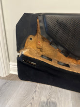 Load image into Gallery viewer, #6 928 Passengers / Right Door Panel 9R
