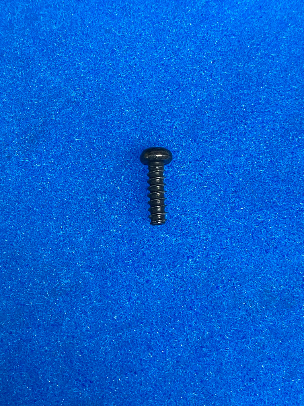 #33 Porsche 928 Oval Head Screw 4X13